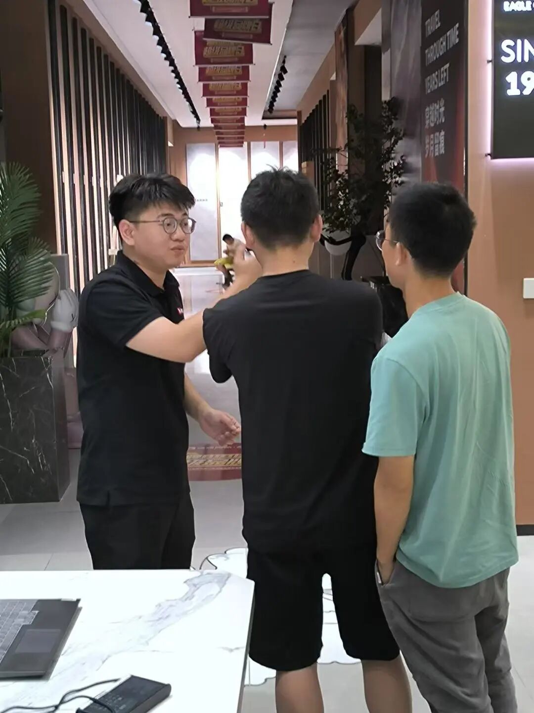 全民拥抱新媒体｜品牌营销战略升级，鹰牌陶瓷探索全新破局之路(图10)