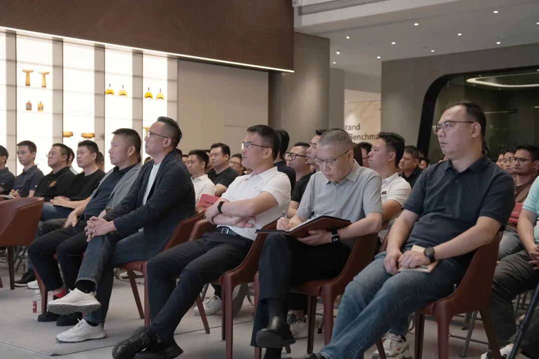 鹰牌新材 · 旧改专家 | 鹰牌新材全新战略正式启动(图4)