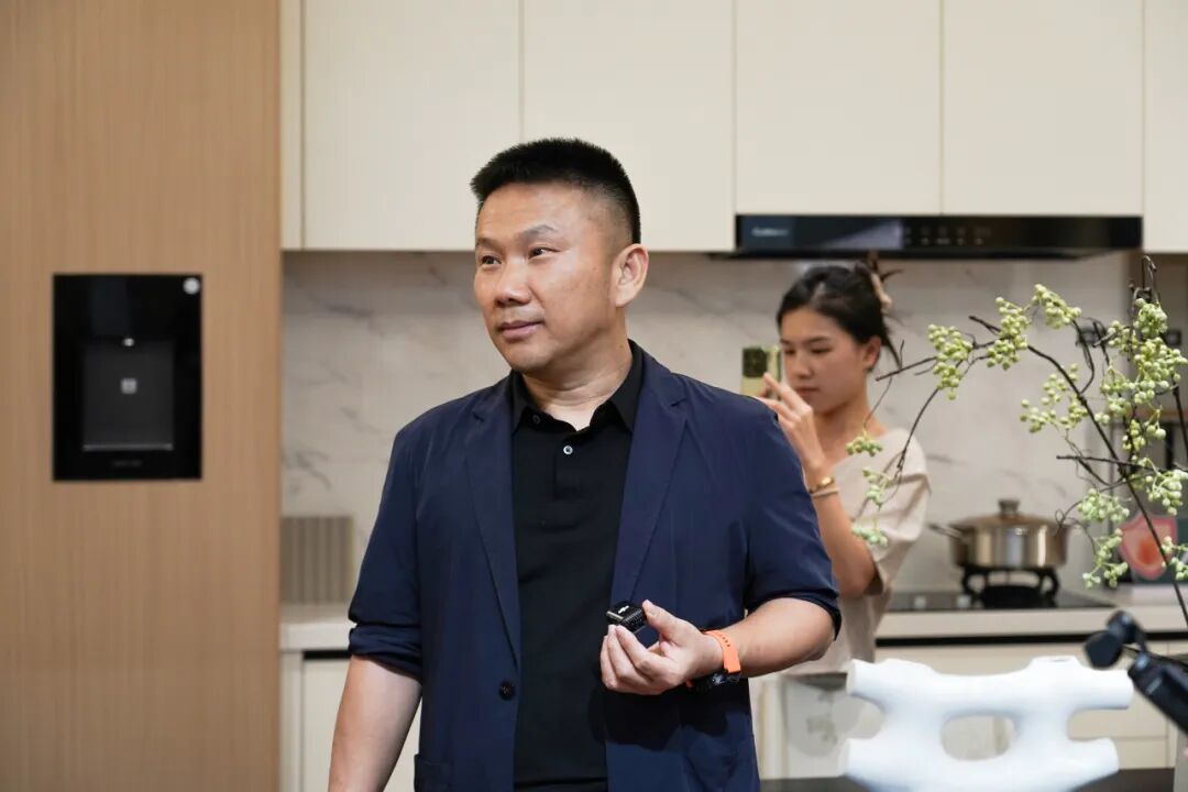 风起处,万物生 | 鹰牌新材战略发布会圆满落幕!(图13) 风起处,万物生 | 鹰牌新材战略发布会圆满落幕!(图13)