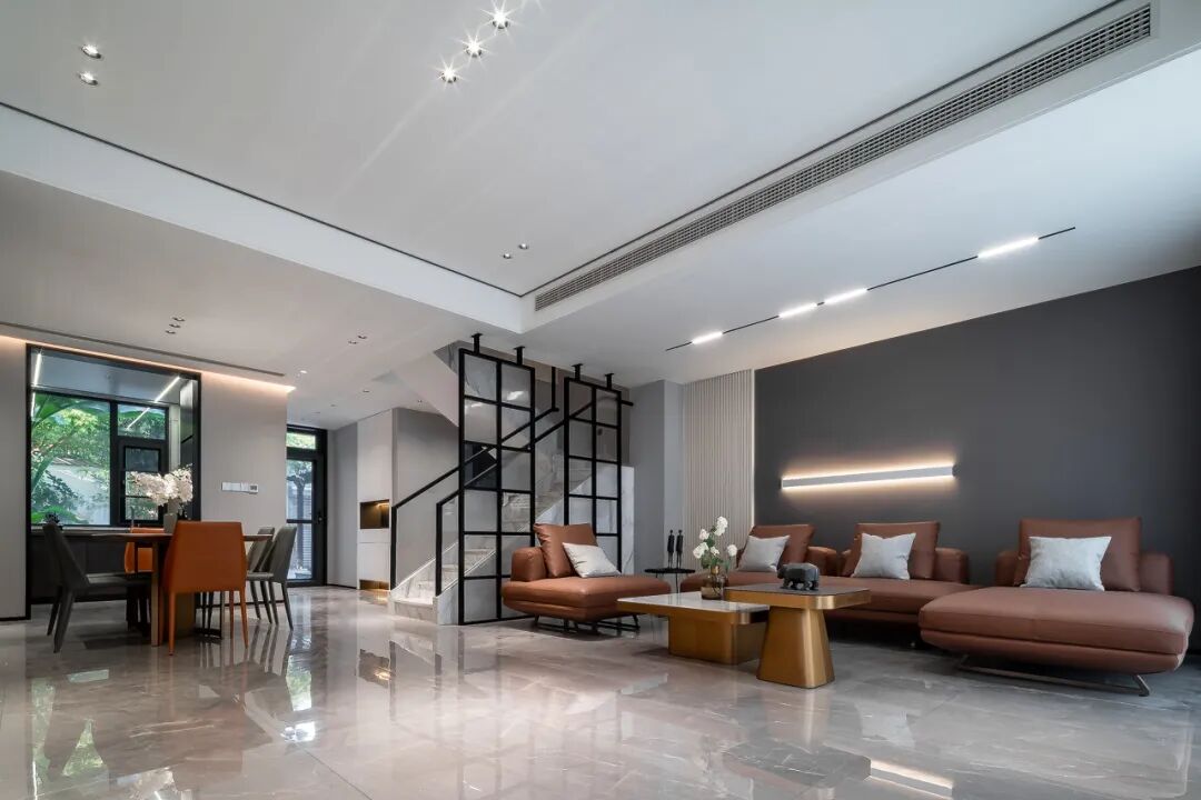 百万案例|280m²现代简约风,简单又不失质感,住的超舒心(图3) 百万案例|280m²现代简约风,简单又不失质感,住的超舒心(图3)